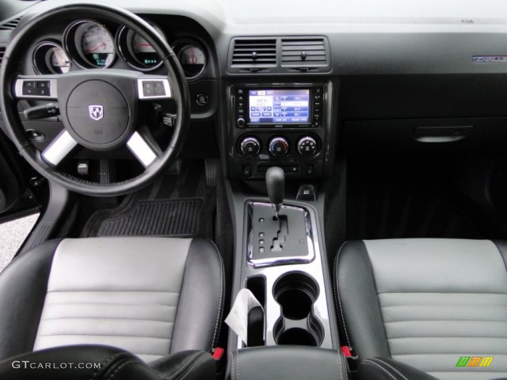 2009 Dodge Challenger R/T Dark Slate Gray Dashboard Photo #86897233