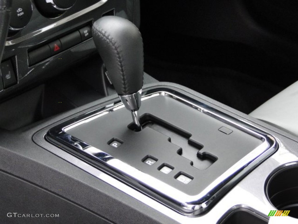 2009 Dodge Challenger R/T Transmission Photos