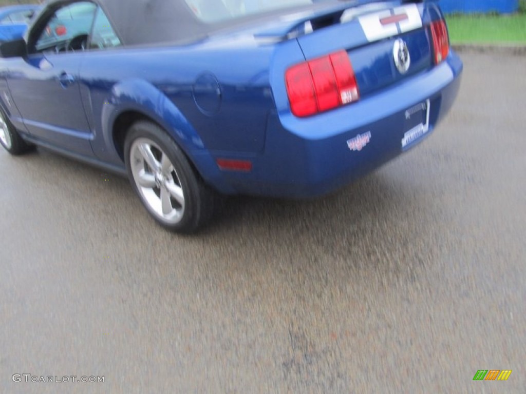 2008 Mustang V6 Deluxe Convertible - Vista Blue Metallic / Dark Charcoal photo #4