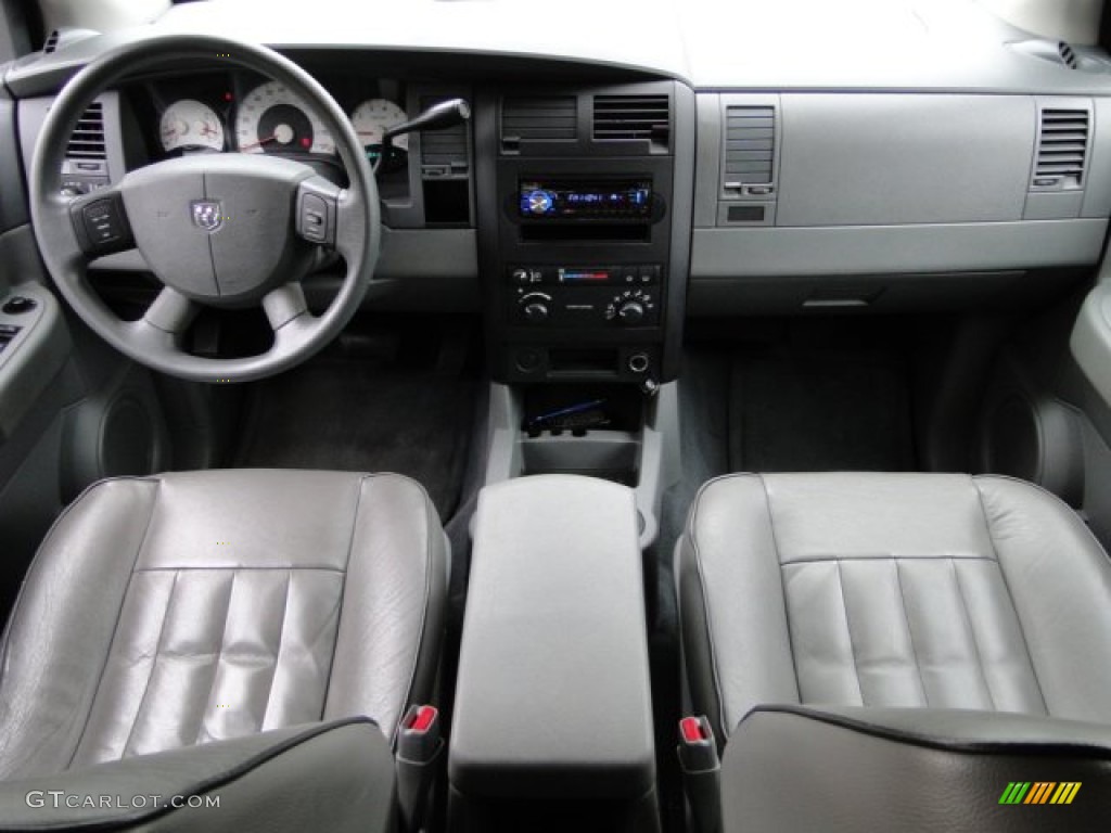 2004 Durango SLT - Black / Medium Slate Gray photo #9