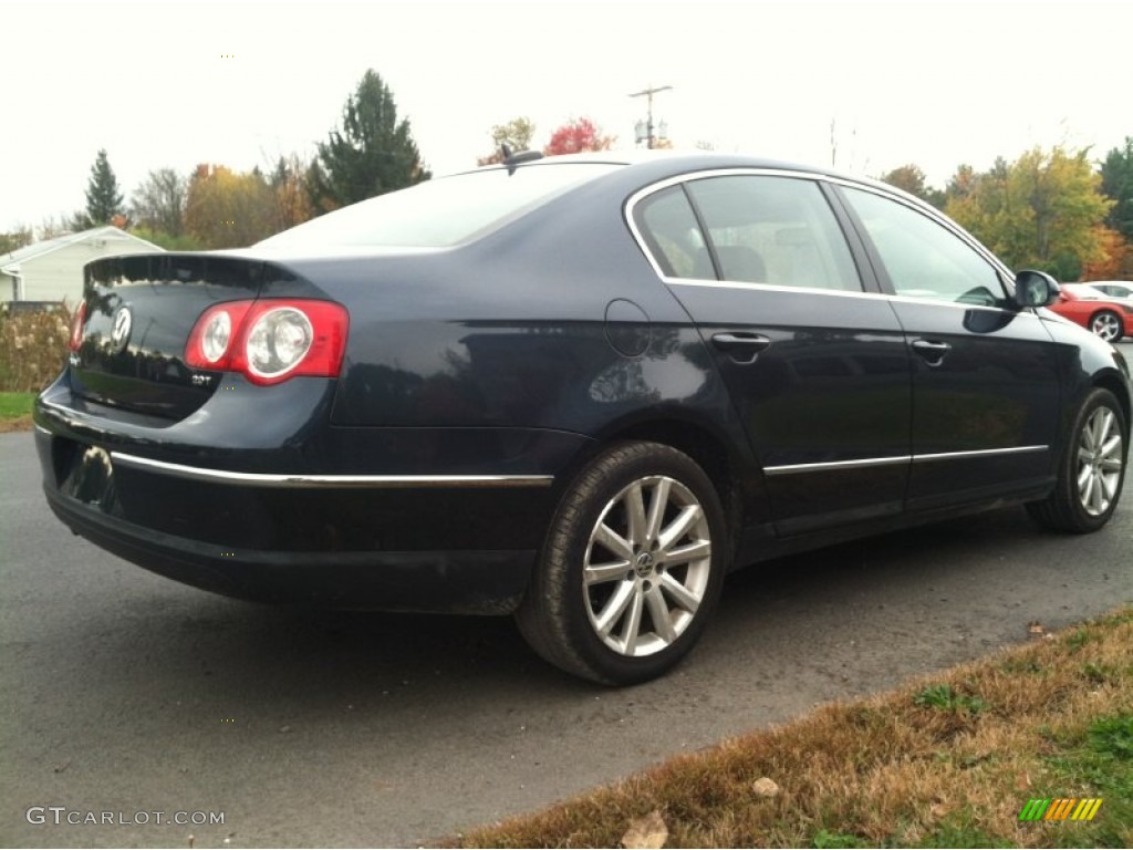 2006 Passat 2.0T Sedan - Blue Graphite Metallic / Black photo #5