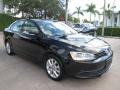 Black - Jetta SE Sedan Photo No. 7