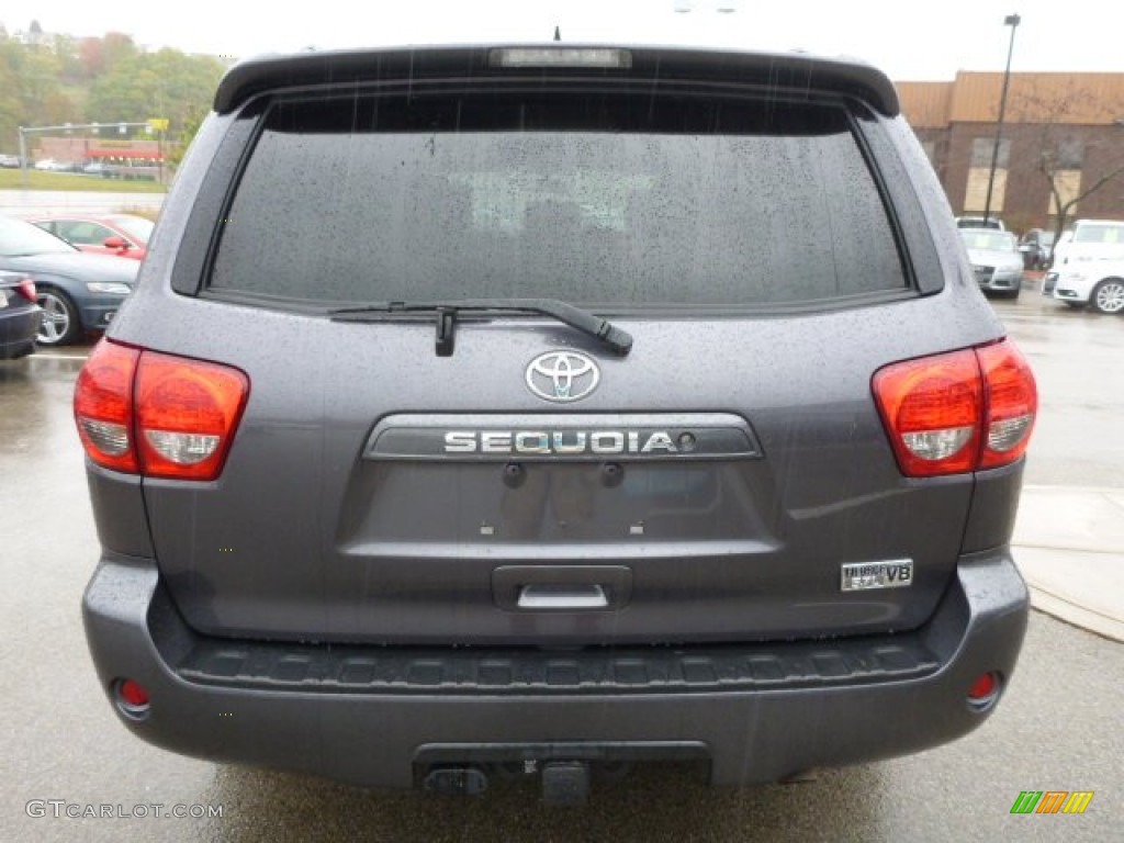 2013 Sequoia SR5 4WD - Magnetic Gray Metallic / Graphite photo #4