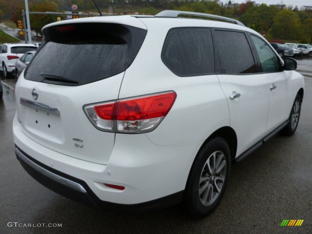 2013 Pathfinder SV 4x4 - Moonlight White / Charcoal photo #5