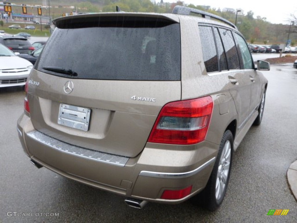 2010 GLK 350 4Matic - Sand Beige Metallic / Almond/Black photo #5