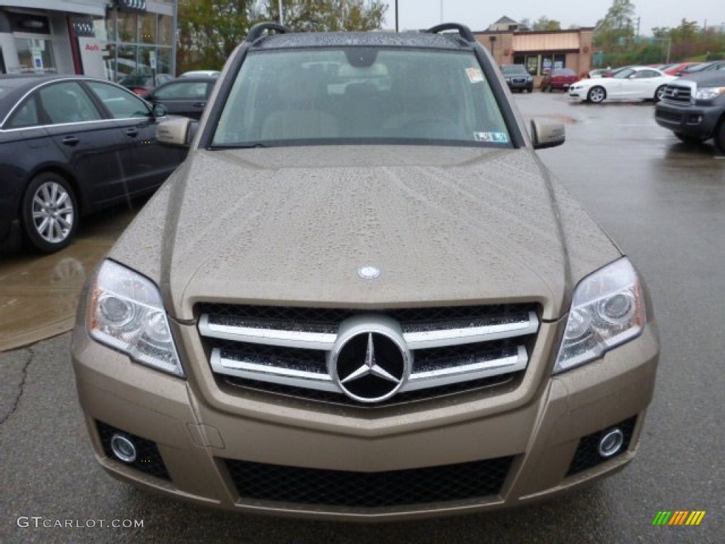 2010 GLK 350 4Matic - Sand Beige Metallic / Almond/Black photo #8