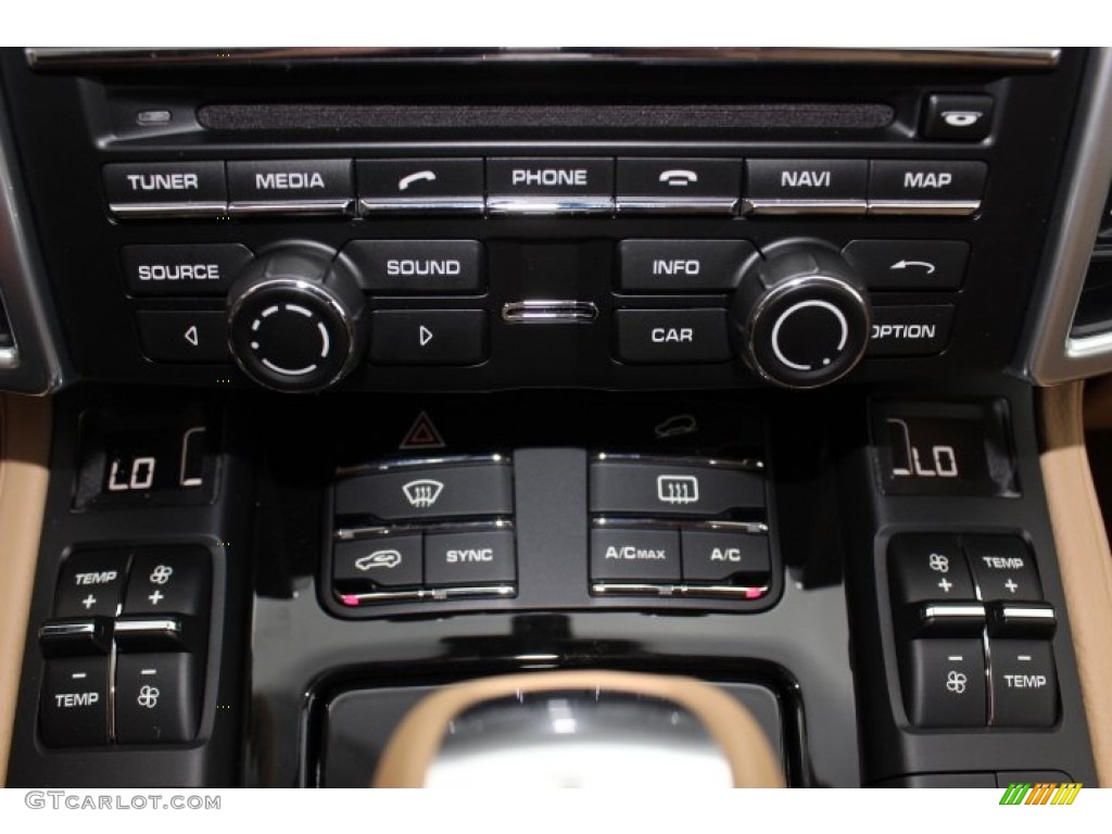 2014 Porsche Cayenne Standard Cayenne Model Controls Photo #86909806