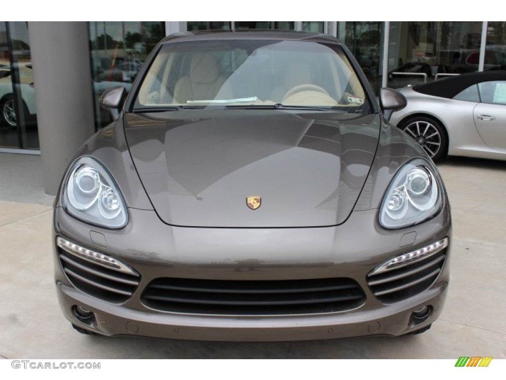 Umber Metallic 2014 Porsche Cayenne Standard Cayenne Model Exterior Photo #86910139