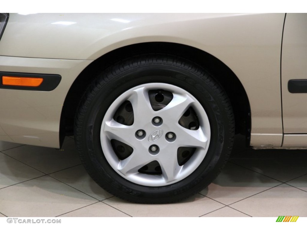 2006 Elantra GLS Hatchback - Champagne Beige / Beige photo #16