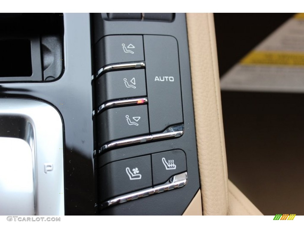 2014 Porsche Cayenne Standard Cayenne Model Controls Photo #86910658