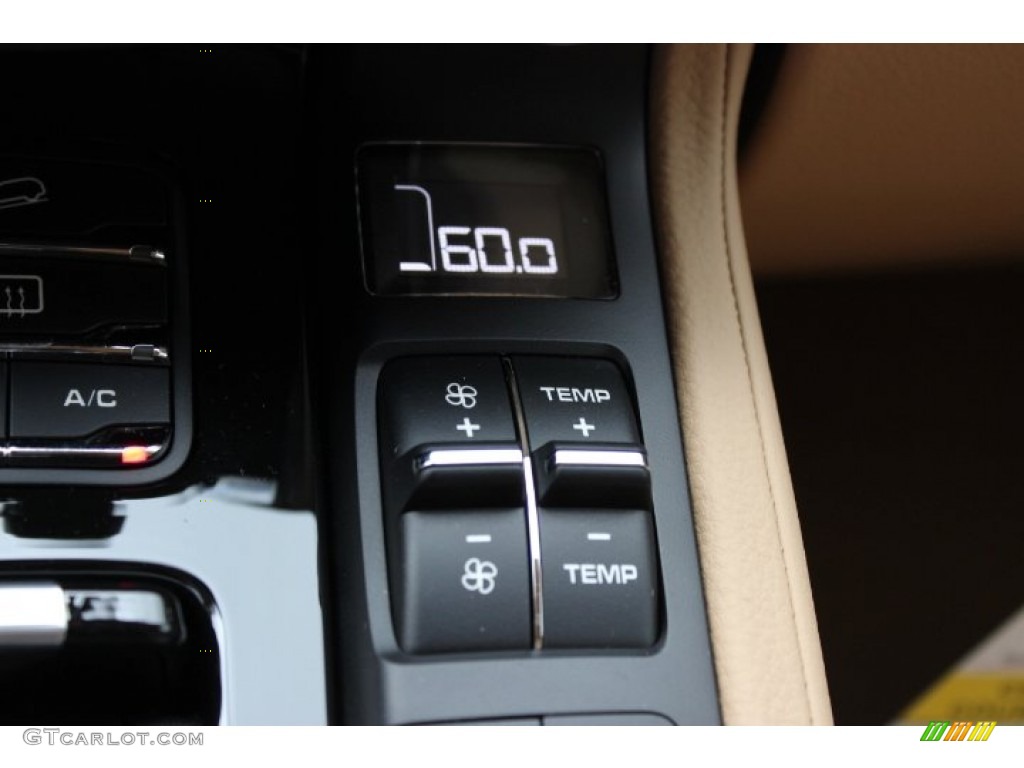 2014 Porsche Cayenne Standard Cayenne Model Controls Photo #86910676