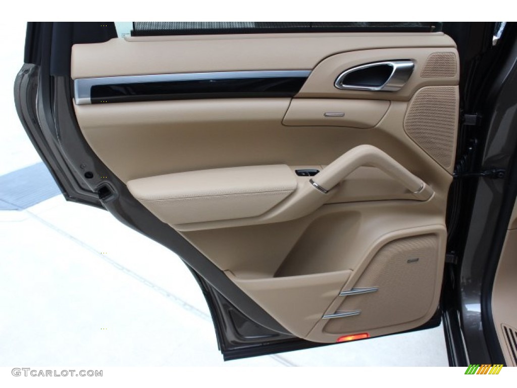 2014 Porsche Cayenne Standard Cayenne Model Luxor Beige Door Panel Photo #86910757