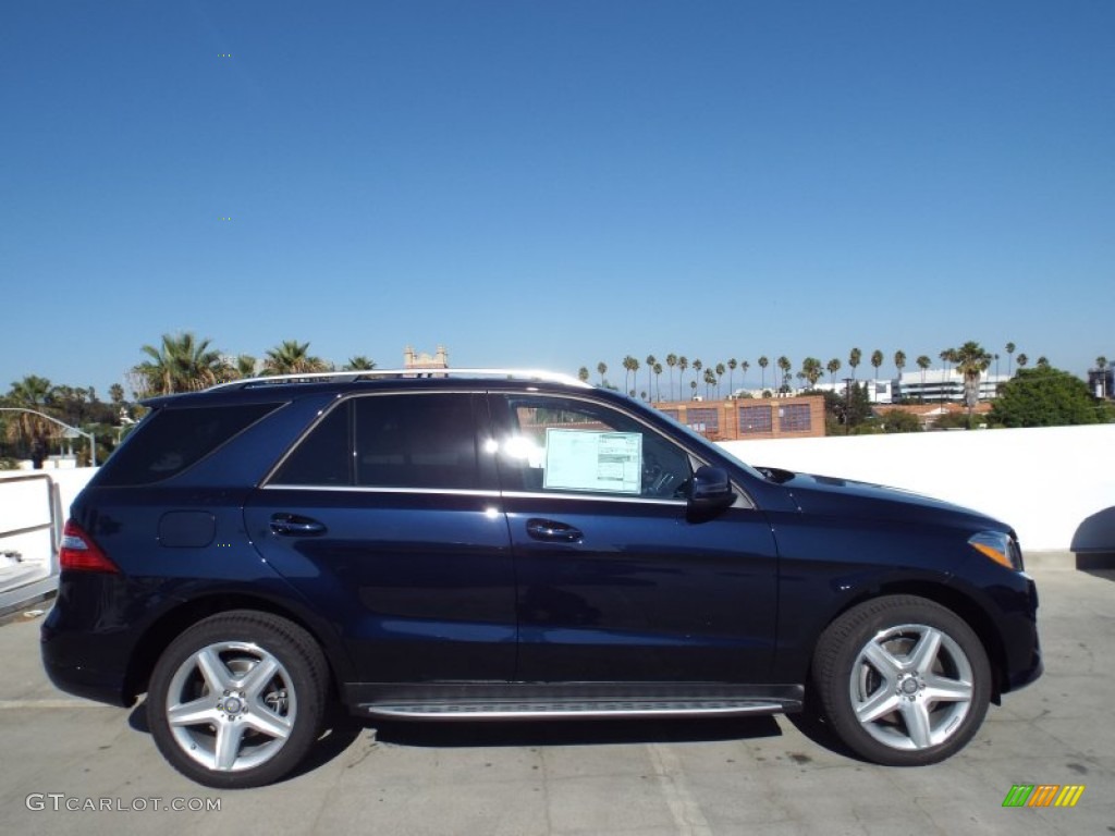 Lunar Blue Metallic 2014 Mercedes-Benz ML 550 4Matic Exterior Photo #86913205