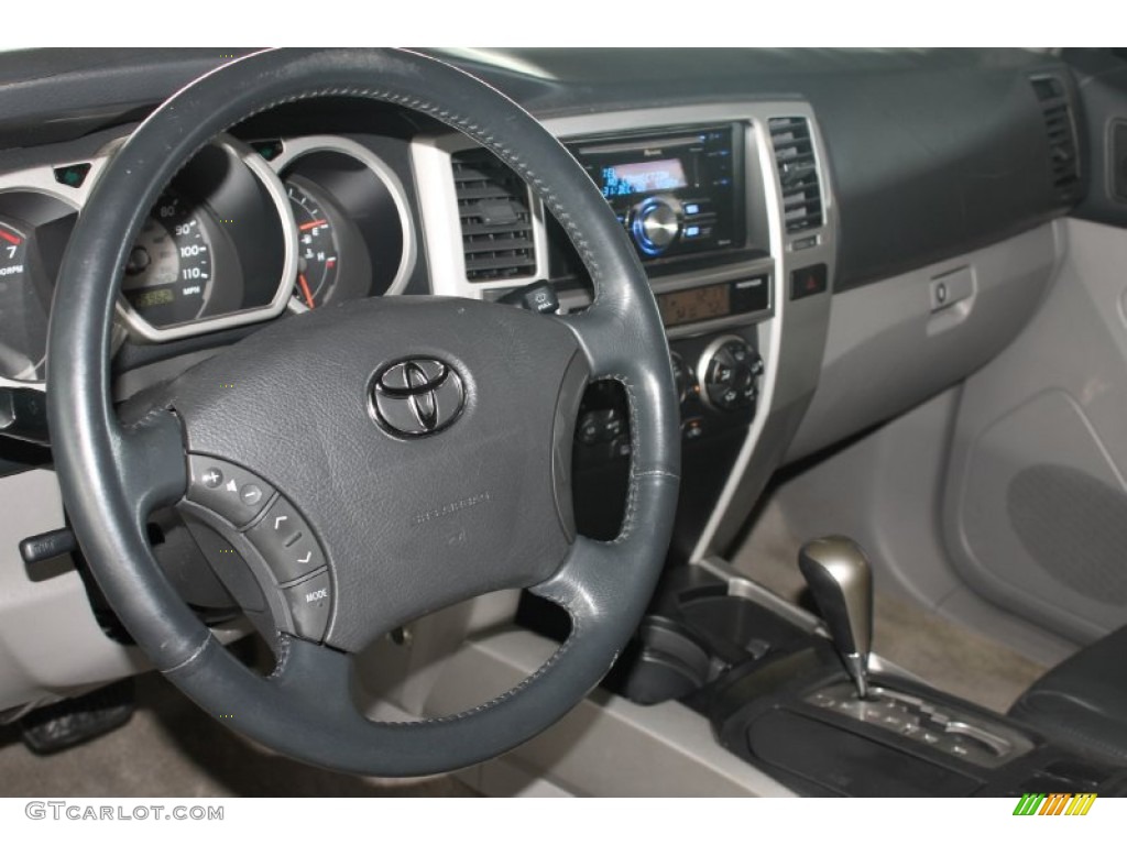 2004 4Runner SR5 - Galactic Gray Mica / Dark Charcoal photo #15