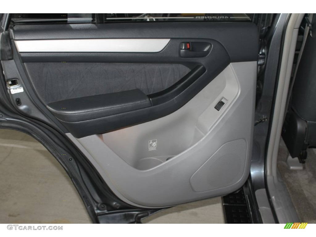 2004 4Runner SR5 - Galactic Gray Mica / Dark Charcoal photo #23