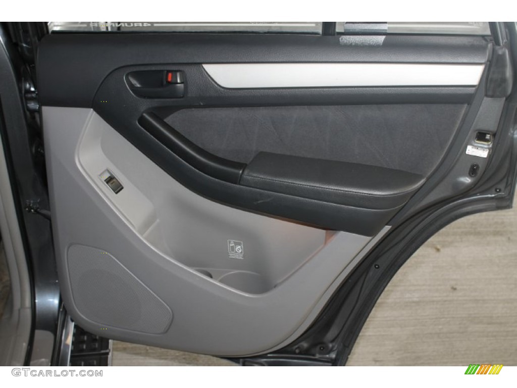 2004 4Runner SR5 - Galactic Gray Mica / Dark Charcoal photo #30