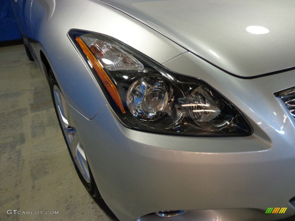 2011 G 37 x AWD Coupe - Liquid Platinum / Graphite photo #20