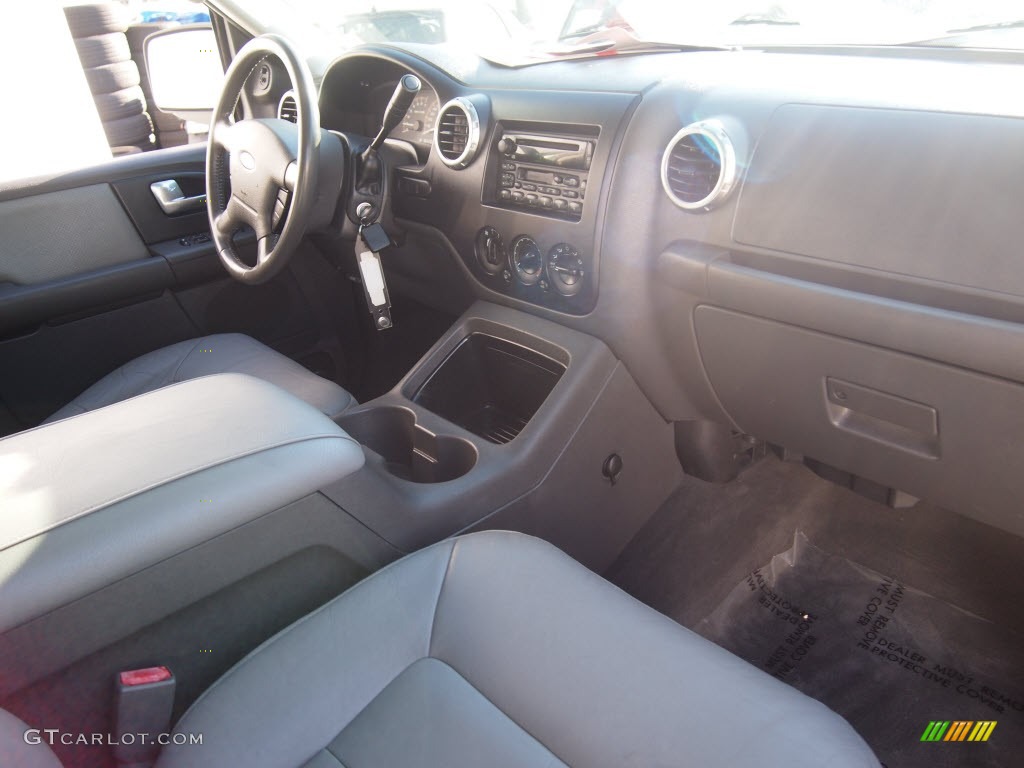 2003 Expedition XLT - Silver Birch Metallic / Flint Grey photo #4