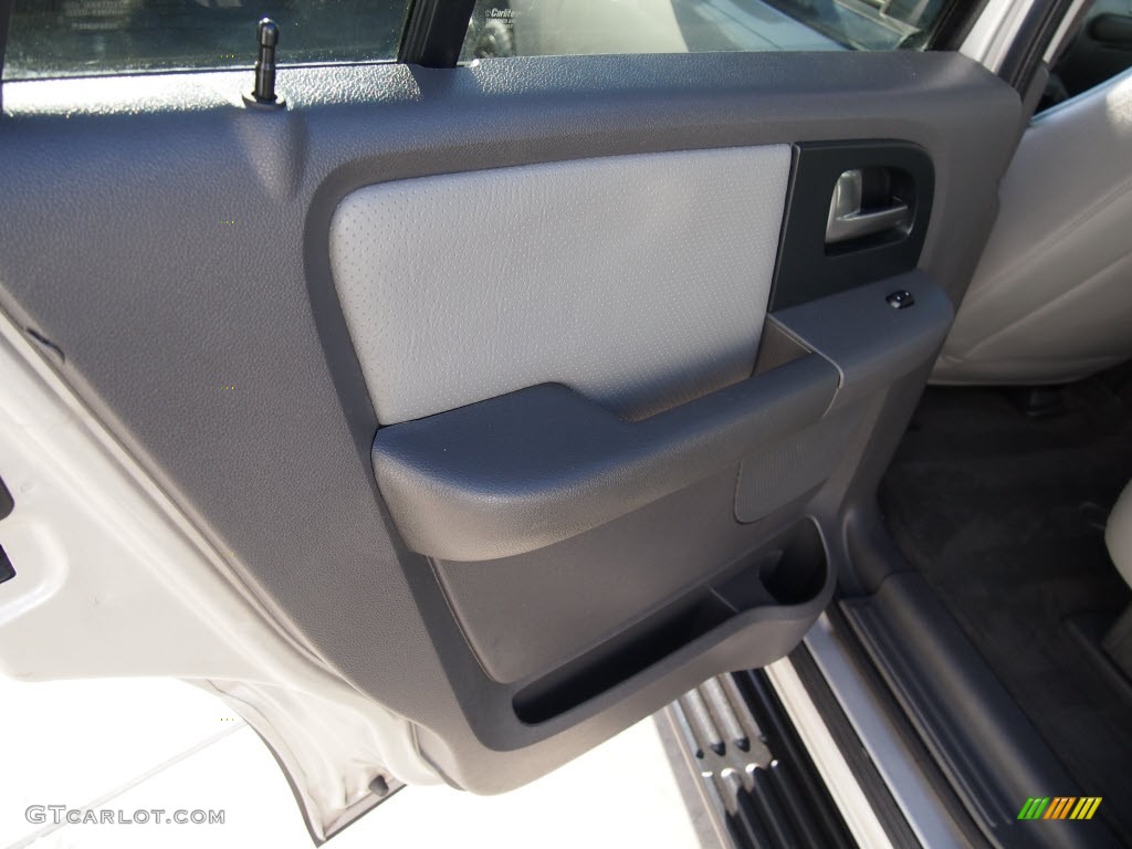 2003 Expedition XLT - Silver Birch Metallic / Flint Grey photo #13