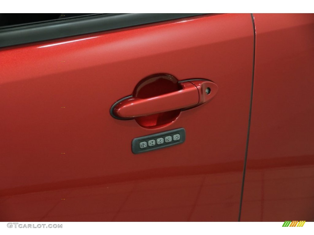 2008 Mariner V6 4WD - Vivid Red Metallic / Black photo #4