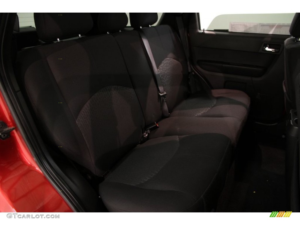 2008 Mariner V6 4WD - Vivid Red Metallic / Black photo #12