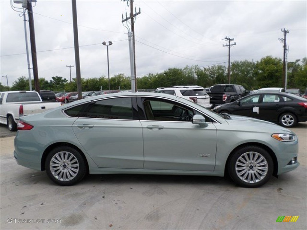 Ice Storm 2014 Ford Fusion Energi SE Exterior Photo #86917993