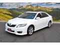 Super White - Camry SE Photo No. 5