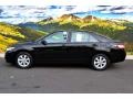 Black - Camry LE Photo No. 6