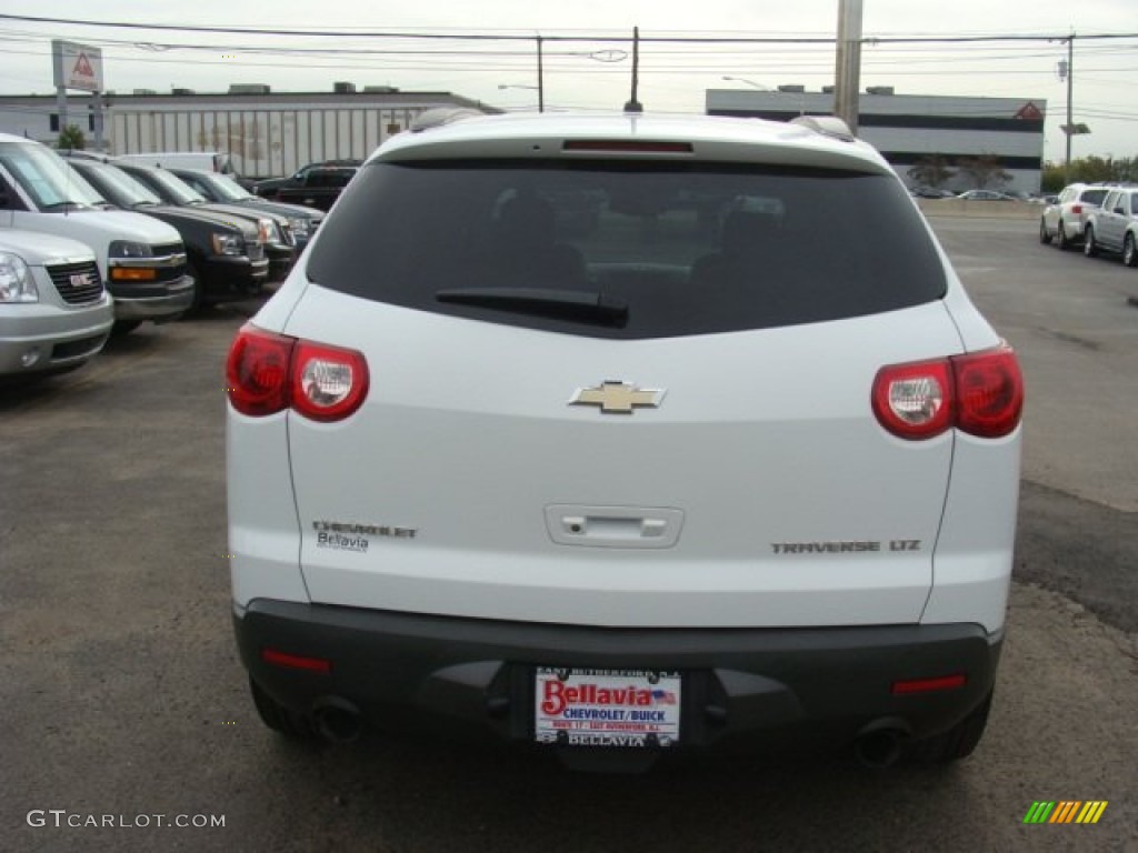 2009 Traverse LTZ AWD - Summit White / Light Gray/Ebony photo #5