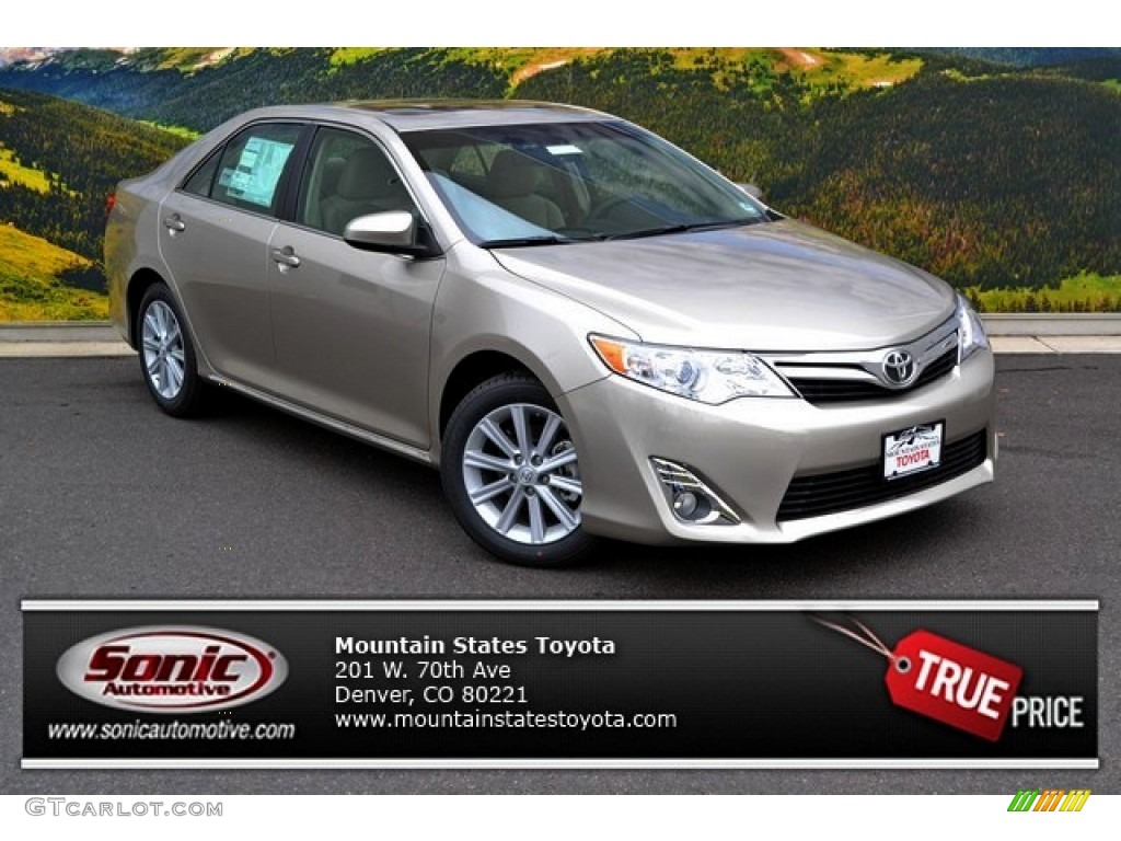 2014 Camry XLE - Champagne Mica / Ivory photo #1