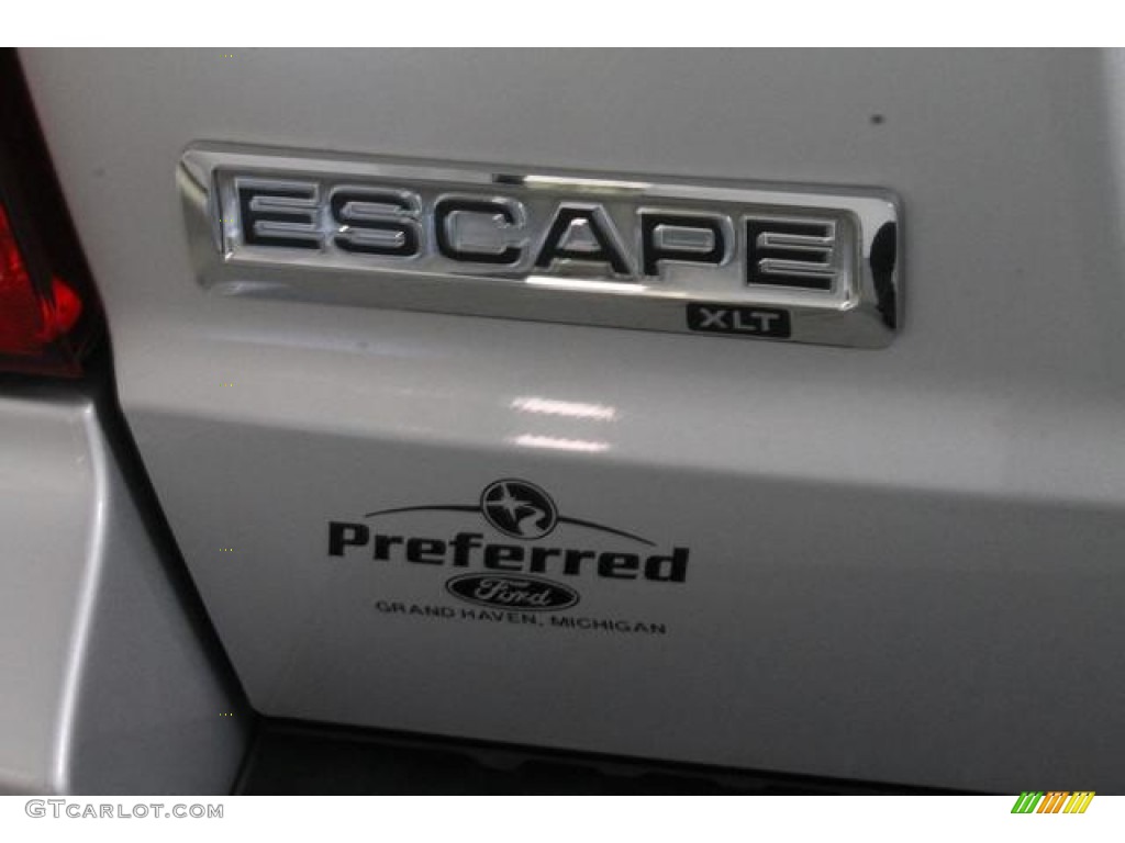 2008 Escape XLT V6 4WD - Silver Metallic / Charcoal photo #15