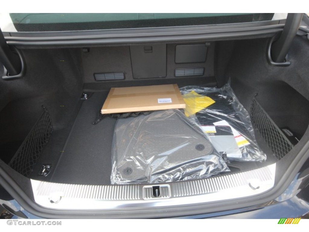 2014 Audi S8 quattro S Trunk Photo #86929687