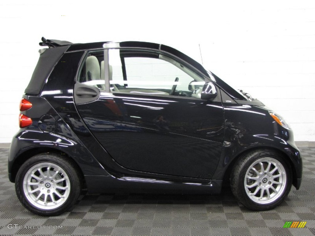 Deep Black 2011 Smart fortwo passion coupe Exterior Photo #86930704