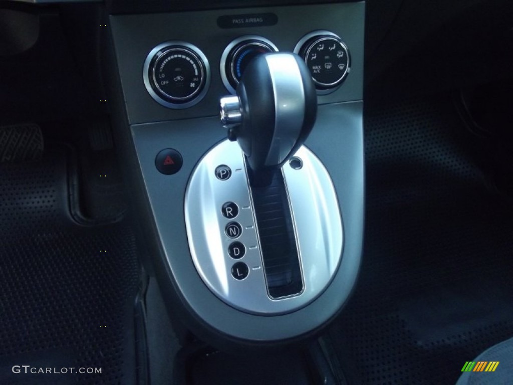2011 Sentra 2.0 SR - Metallic Blue / Charcoal photo #26