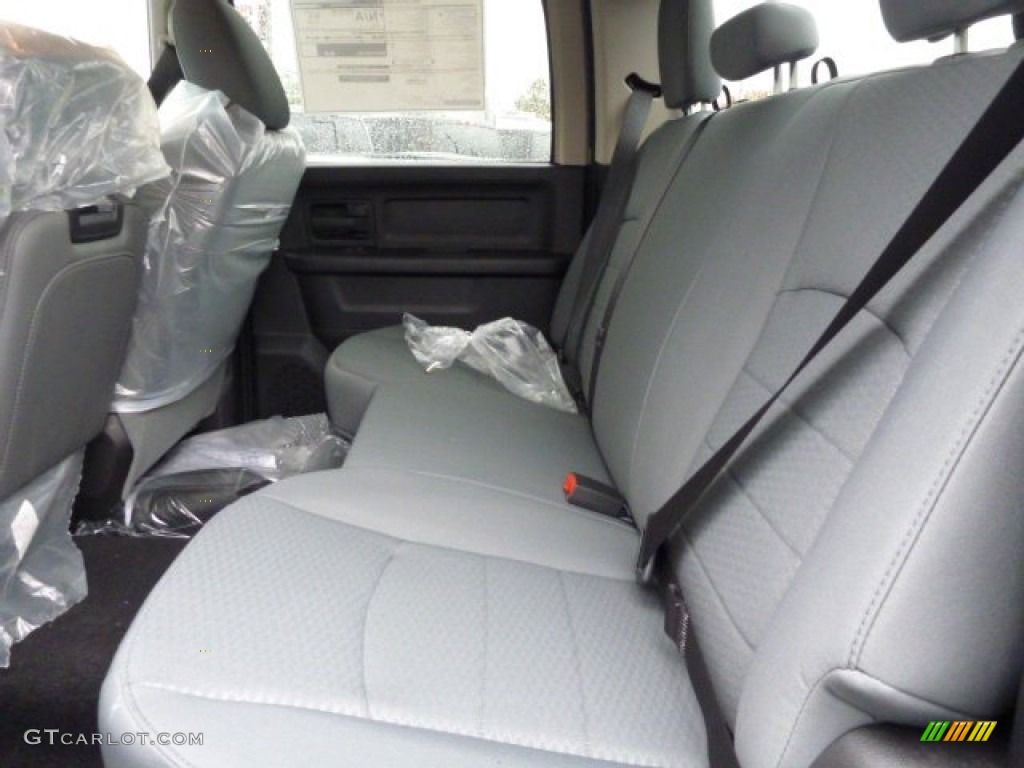 2014 Ram 3500 SLT Crew Cab 4x4 Dually Rear Seat Photo #86934655
