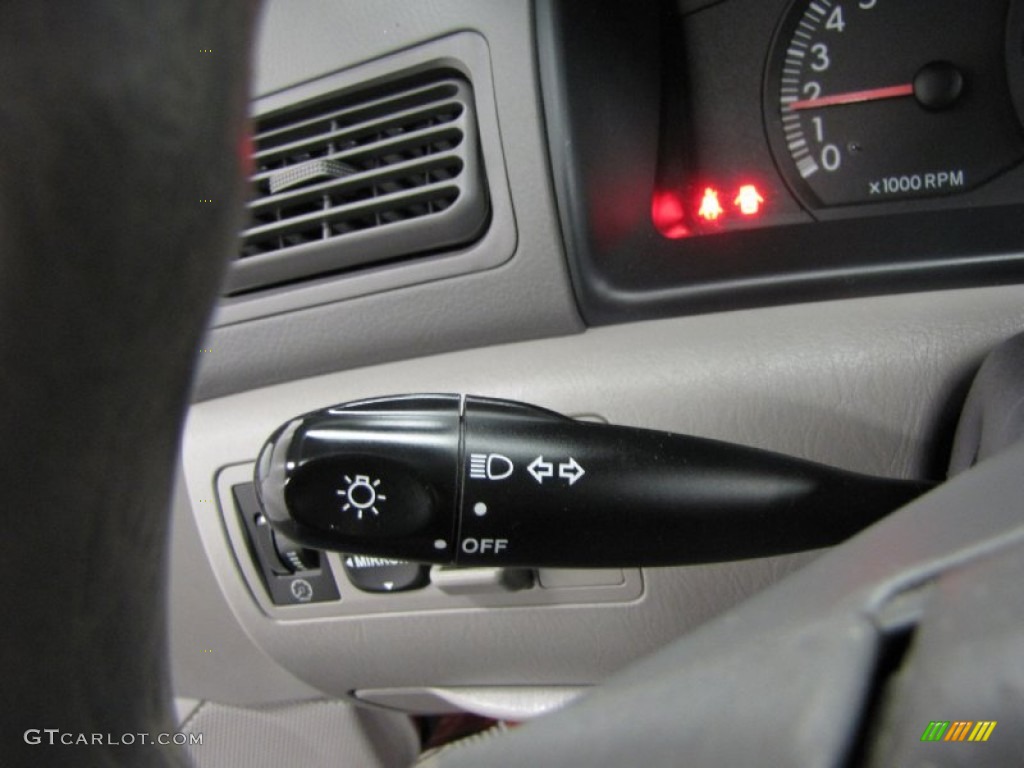 2003 Toyota Corolla CE Controls Photos