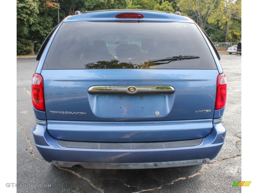 2007 Town & Country Limited - Marine Blue Pearl / Dark Khaki/Light Graystone photo #5