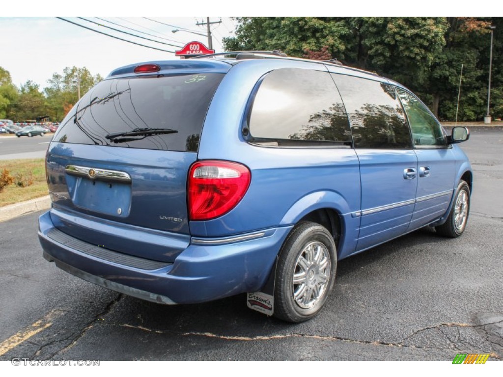2007 Town & Country Limited - Marine Blue Pearl / Dark Khaki/Light Graystone photo #6