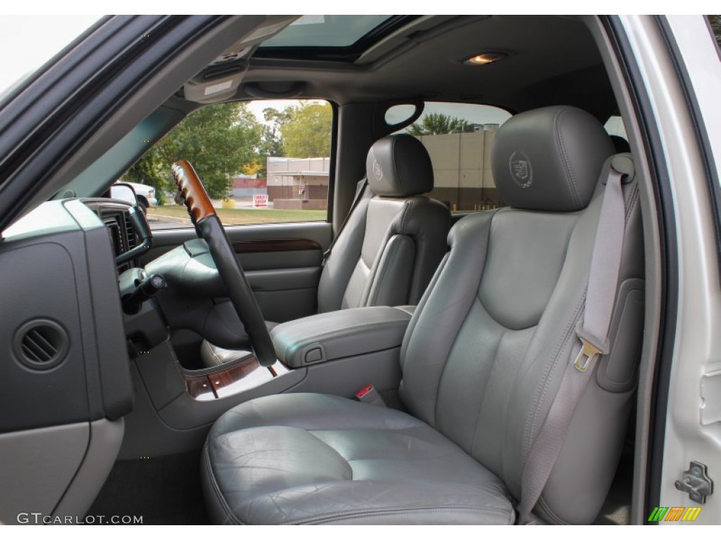 2004 Cadillac Escalade AWD Front Seat Photo #86936533