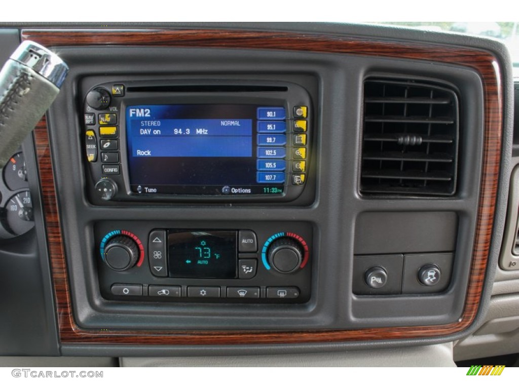 2004 Cadillac Escalade AWD Controls Photo #86936539