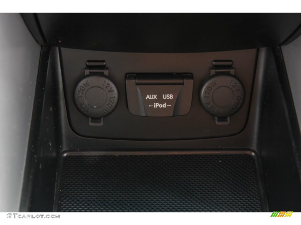 2011 Sonata SE - Venetian Red / Black photo #15
