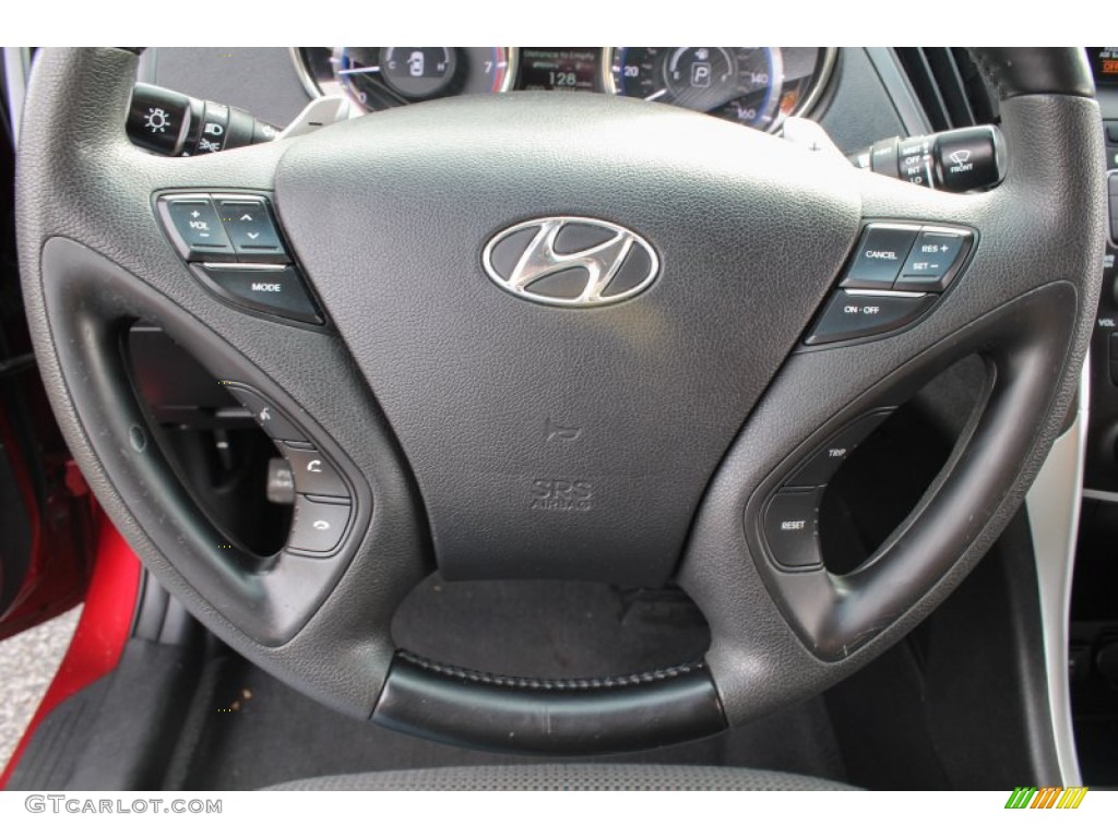 2011 Sonata SE - Venetian Red / Black photo #17