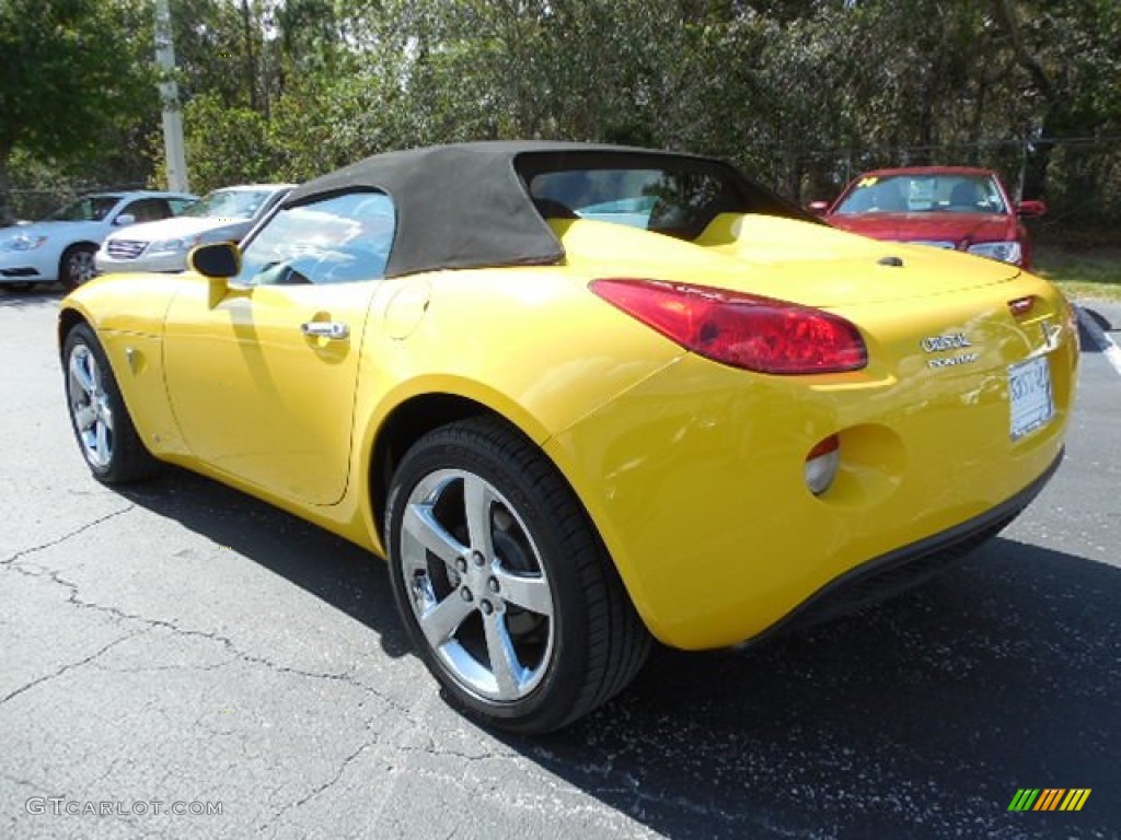 2007 Solstice Roadster - Mean Yellow / Ebony photo #3