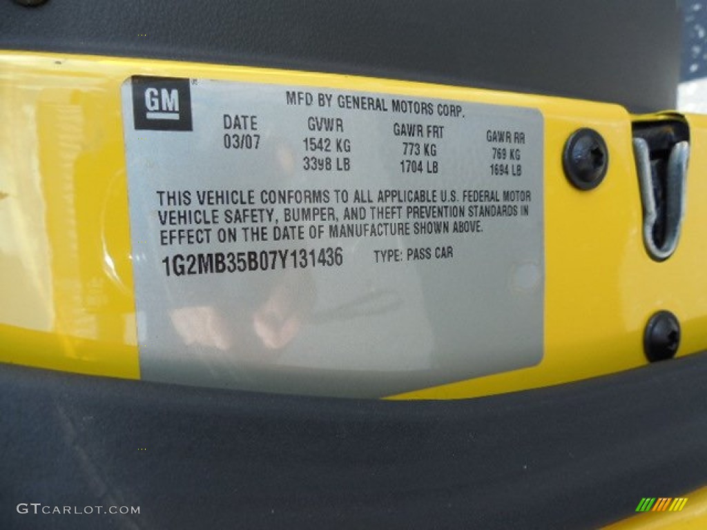 2007 Solstice Roadster - Mean Yellow / Ebony photo #21