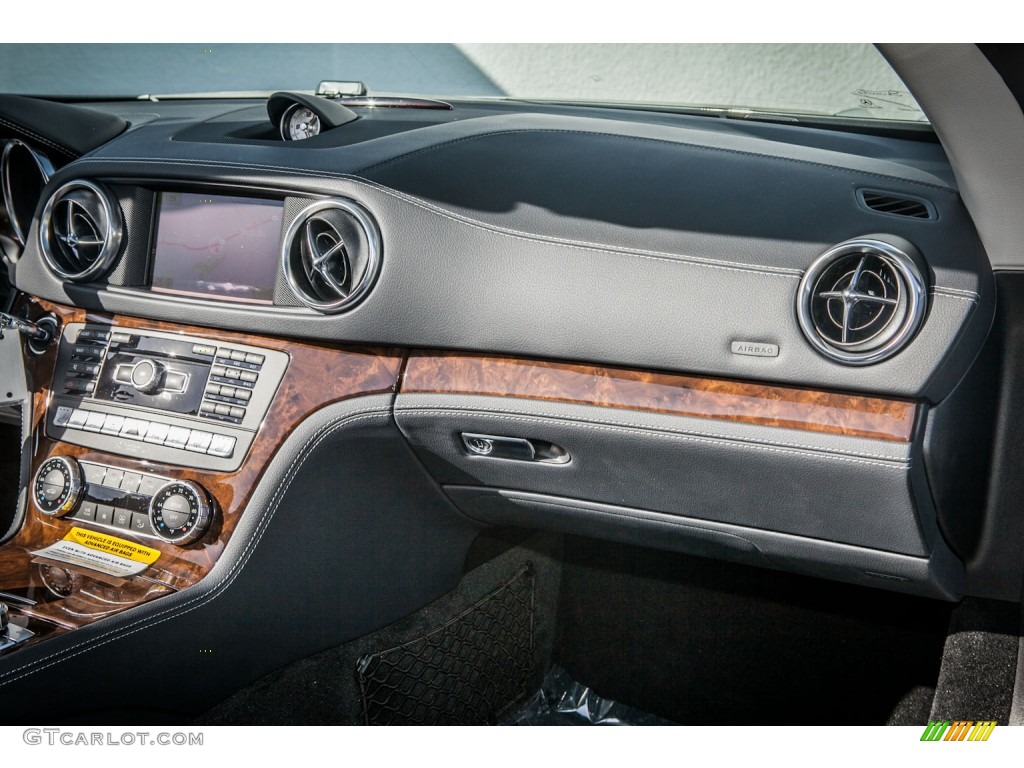 2014 Mercedes-Benz SL 550 Roadster Black Dashboard Photo #86941840