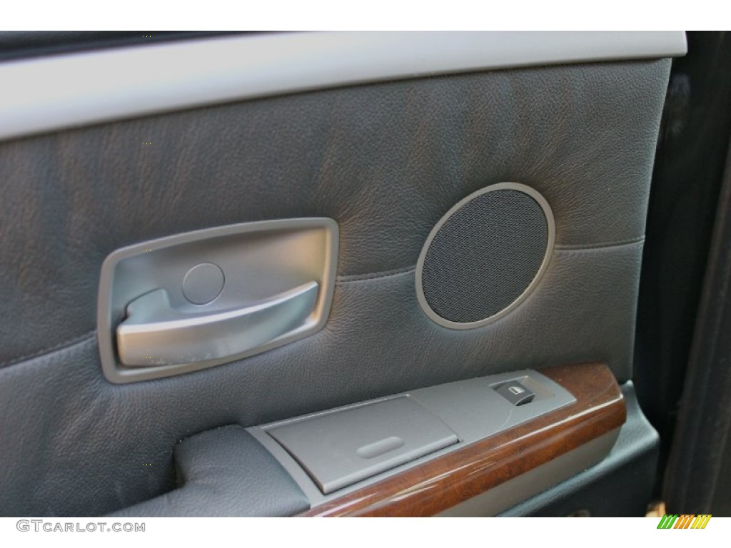 2005 7 Series 745i Sedan - Black Sapphire Metallic / Black/Black photo #35