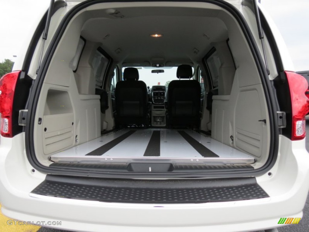 2013 C/V Tradesman - Stone White / Black/Light Graystone photo #13