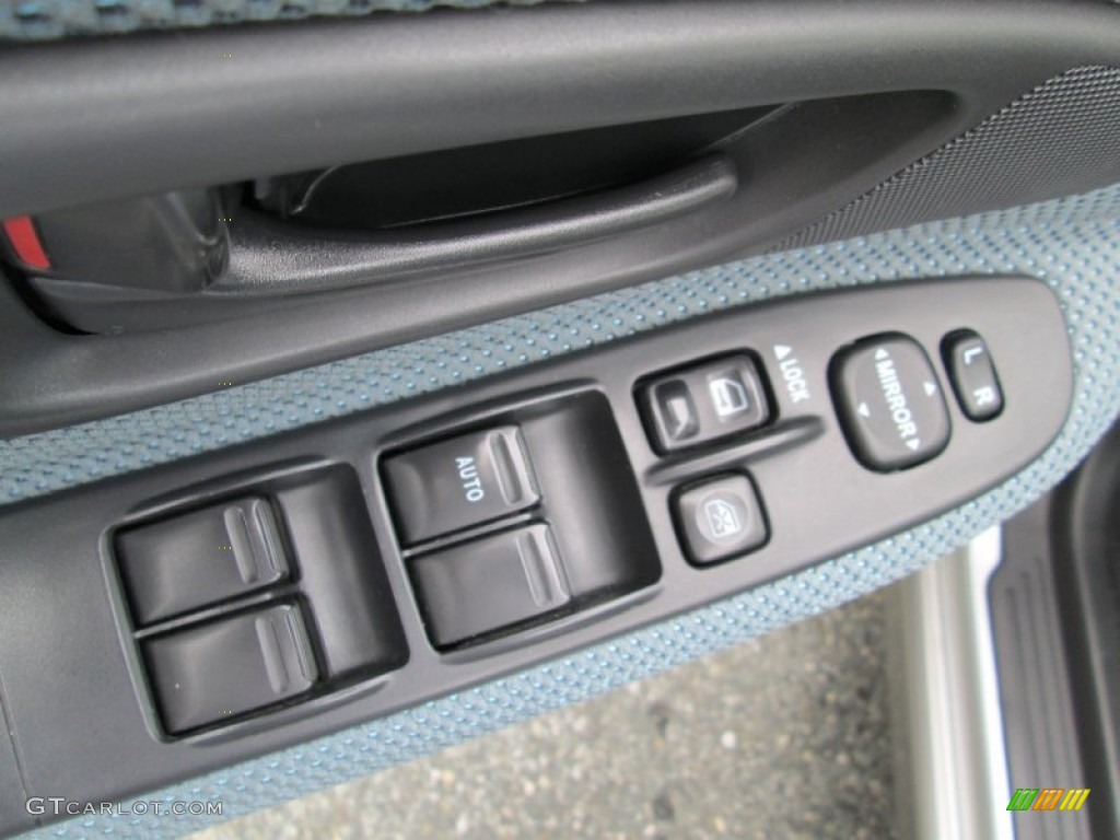 2005 Subaru Impreza Outback Sport Wagon Controls Photo #86947903