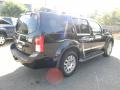 Super Black - Pathfinder SE 4x4 Photo No. 6