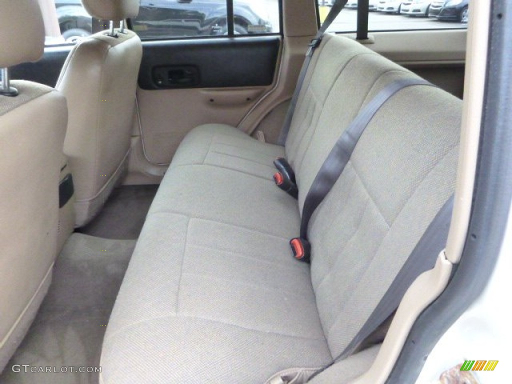 1999 Cherokee Sport 4x4 - Stone White / Camel photo #9